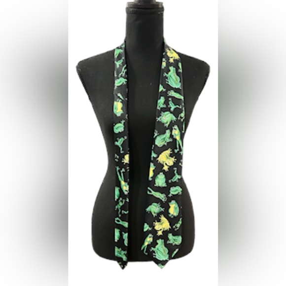 🐸FUN FROG TIE! DESIGNS BY A.ROGERS! DRESS UP & HAVE FUN! 🐸 #savethefrogs - Picture 2 of 16